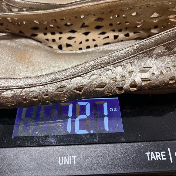 Stuart Weitzman Metallic Gold Woven Cut Out Leather Shoes Ballet Flats Size 7 M - Picture 6 of 6